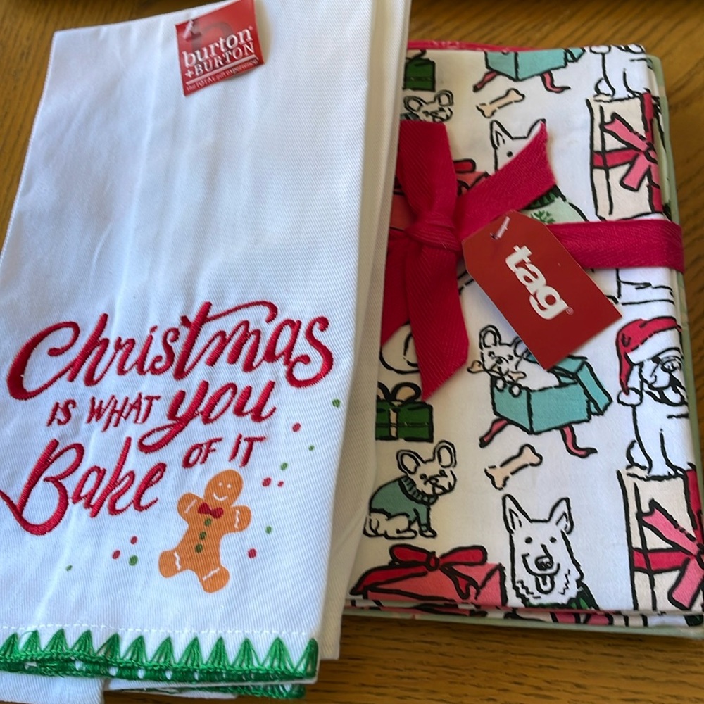 Christmas Dishtowels (5 Dishtowels in All) NEW